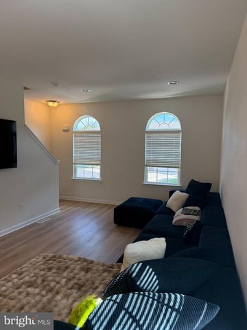 1 STEVENS CT, Somerdale, NJ 08083