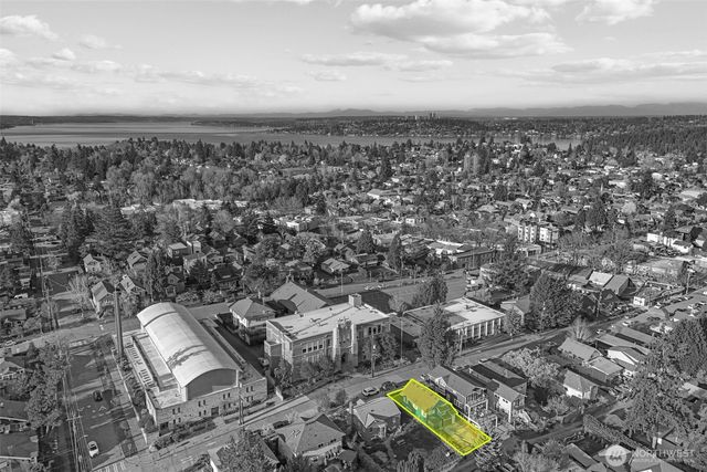 4219 S Mead Street, Seattle, WA 98118