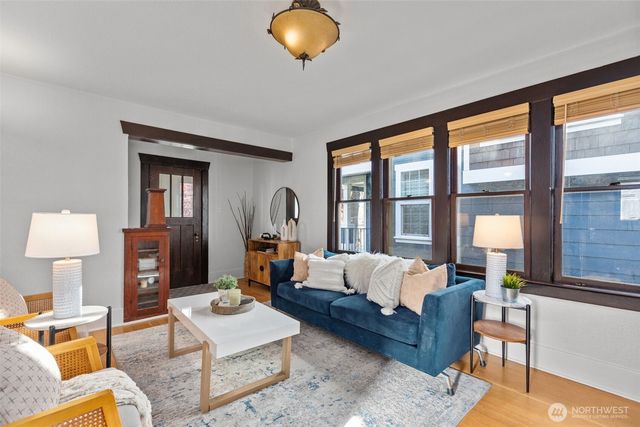 4219 S Mead Street, Seattle, WA 98118