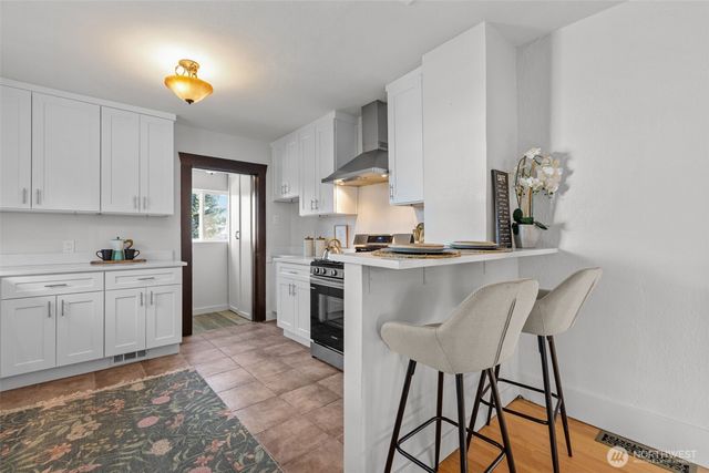 4219 S Mead Street, Seattle, WA 98118