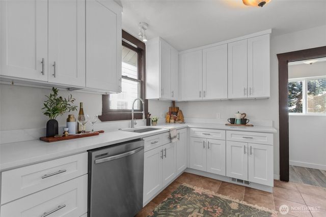 4219 S Mead Street, Seattle, WA 98118