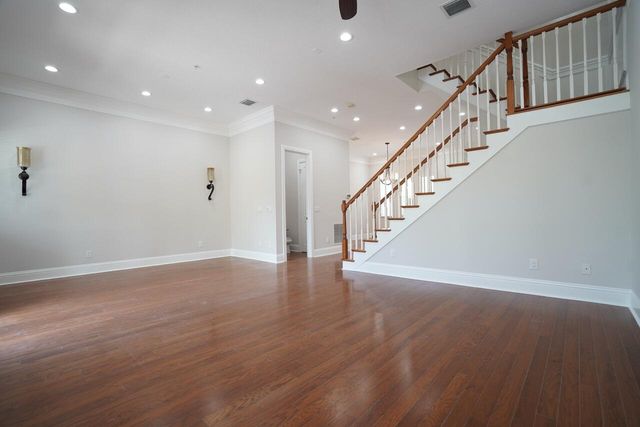 214 S Latitude Circle, Delray Beach, FL 33483