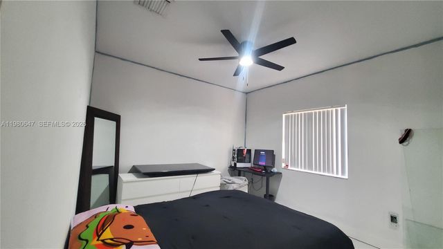 1225 NE 32nd Ave, Homestead, FL 33033