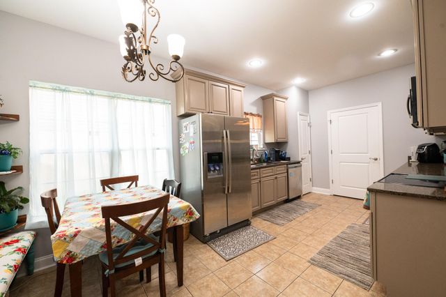 2341 Lake Mist Drive, Chattanooga, TN 37421