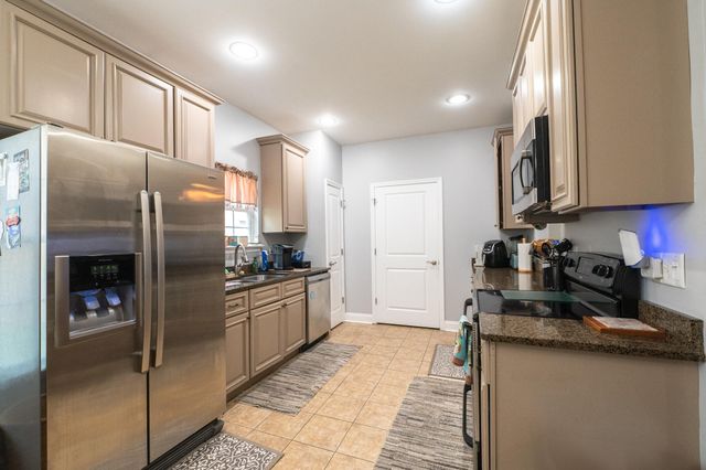 2341 Lake Mist Drive, Chattanooga, TN 37421