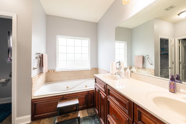 2341 Lake Mist Drive, Chattanooga, TN 37421