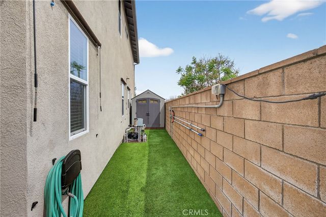 35853 35853 Sea Smoke Street, Winchester, CA 92596