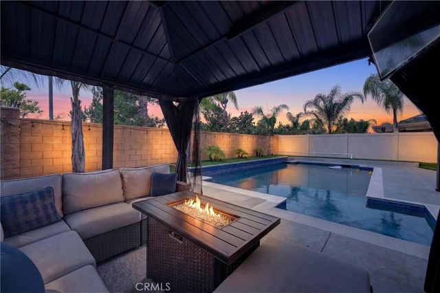 35853 35853 Sea Smoke Street, Winchester, CA 92596