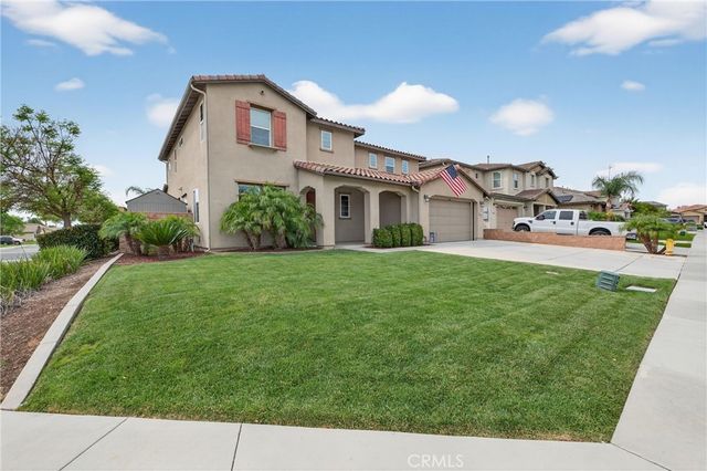 35853 35853 Sea Smoke Street, Winchester, CA 92596