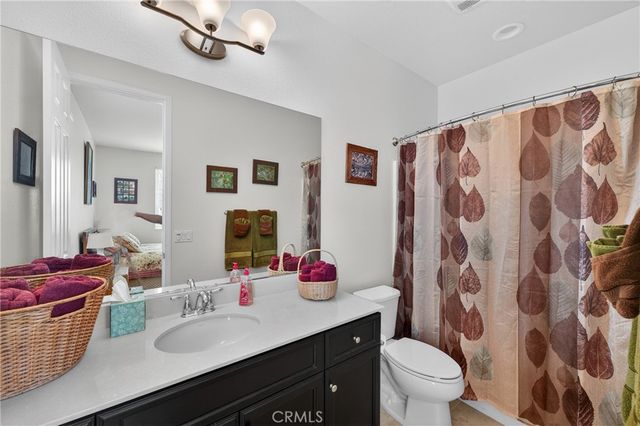 35853 35853 Sea Smoke Street, Winchester, CA 92596