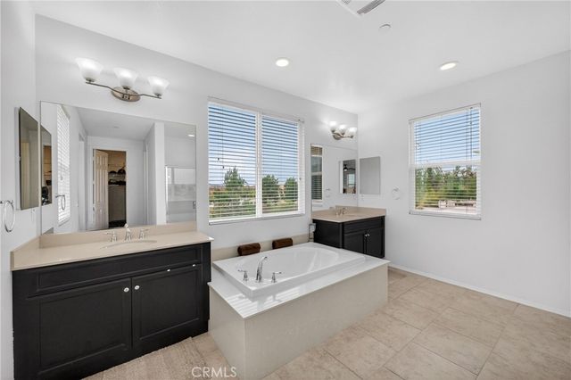 35853 35853 Sea Smoke Street, Winchester, CA 92596