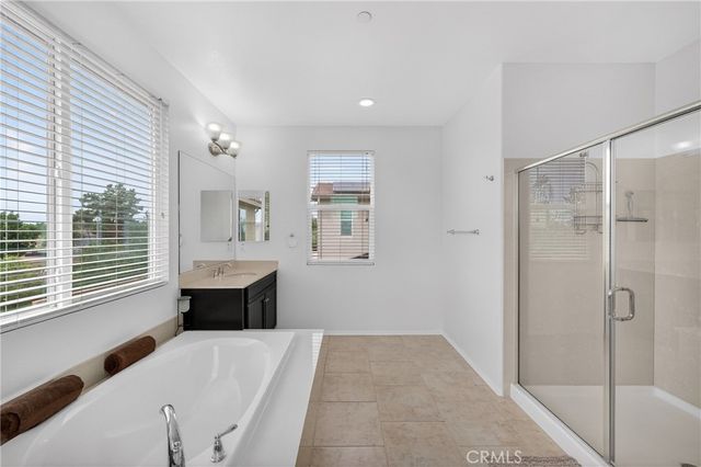 35853 35853 Sea Smoke Street, Winchester, CA 92596