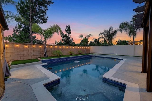 35853 35853 Sea Smoke Street, Winchester, CA 92596