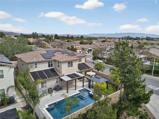 35853 35853 Sea Smoke Street, Winchester, CA 92596