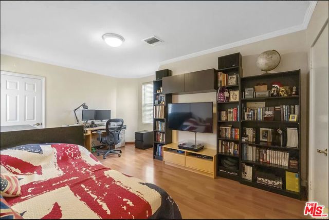 7601 Hollywood Boulevard, Los Angeles, CA 90046