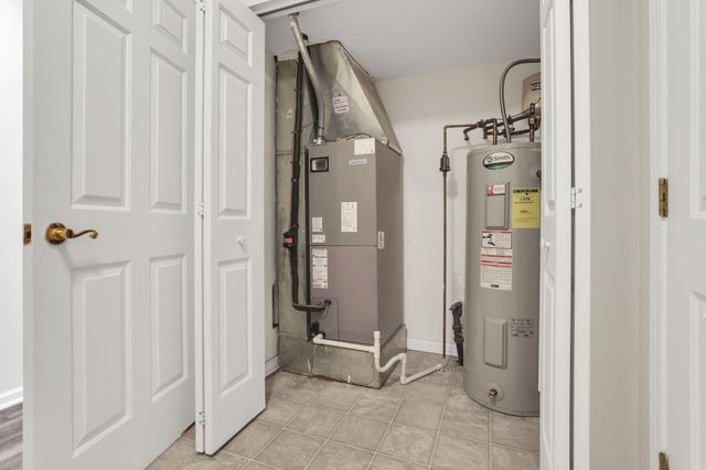 860 Village Drive, Delaware, OH 43015