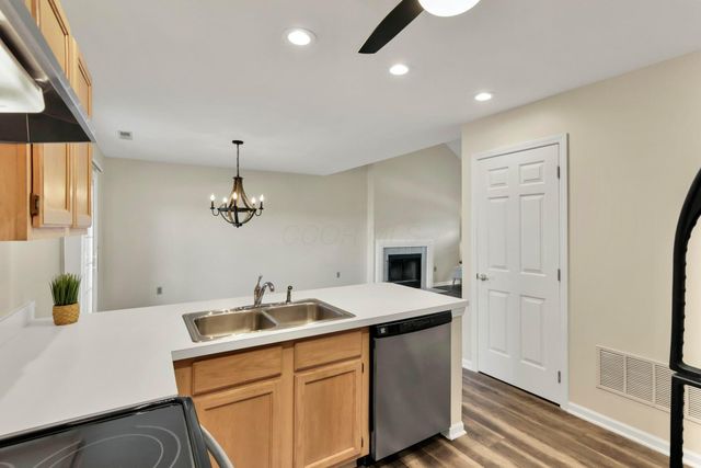 860 Village Drive, Delaware, OH 43015