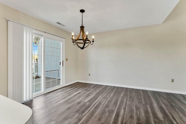 860 Village Drive, Delaware, OH 43015