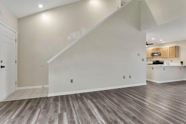 860 Village Drive, Delaware, OH 43015