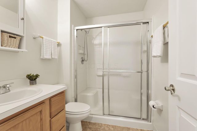 860 Village Drive, Delaware, OH 43015