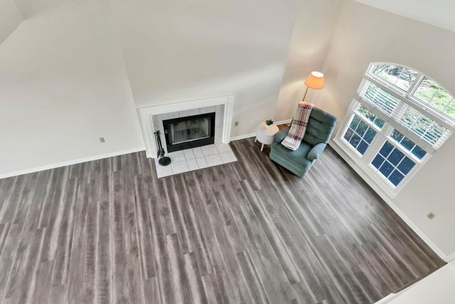 860 Village Drive, Delaware, OH 43015