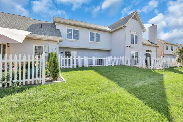 860 Village Drive, Delaware, OH 43015