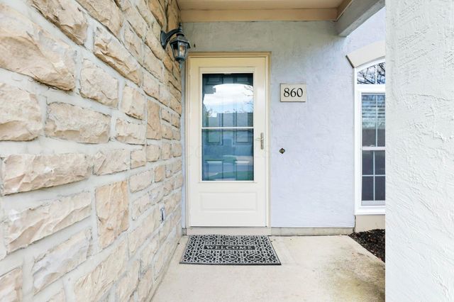 860 Village Drive, Delaware, OH 43015