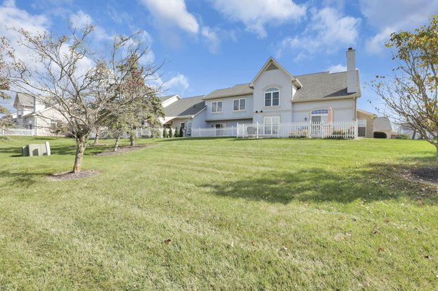 860 Village Drive, Delaware, OH 43015