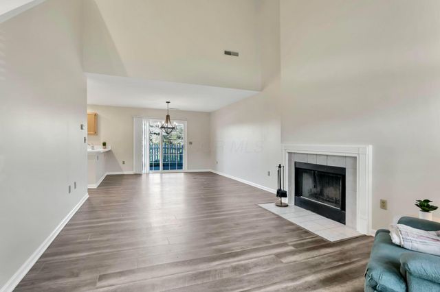 860 Village Drive, Delaware, OH 43015