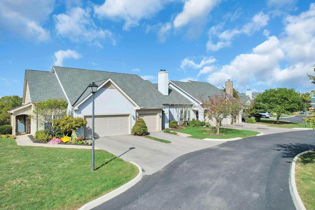 860 Village Drive, Delaware, OH 43015