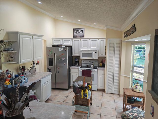 13747 42nd Road N, Royal Palm Beach, FL 33411