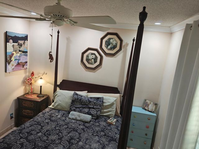 13747 42nd Road N, Royal Palm Beach, FL 33411