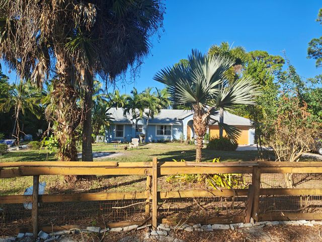 13747 42nd Road N, Royal Palm Beach, FL 33411