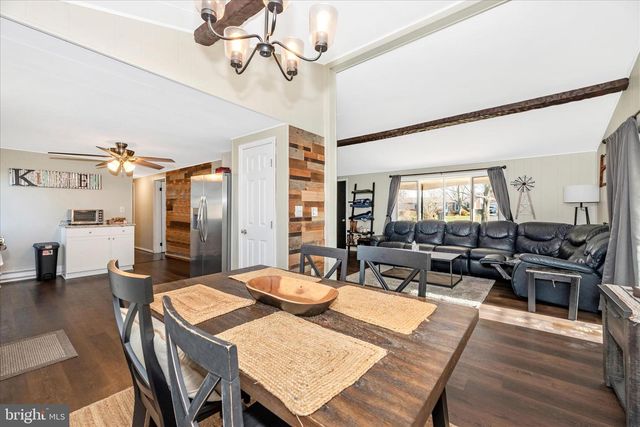 4706 WARNER DR, Manchester, MD 21102