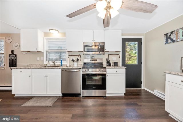 4706 WARNER DR, Manchester, MD 21102