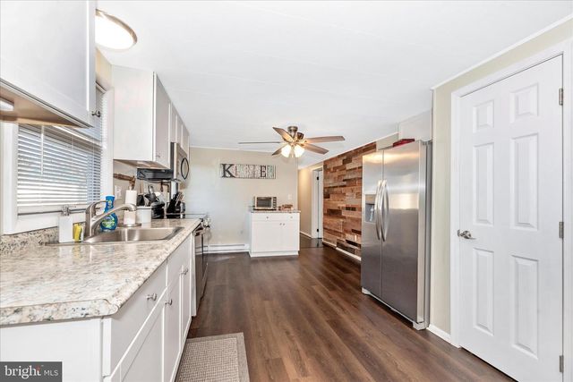 4706 WARNER DR, Manchester, MD 21102