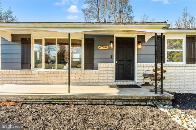 4706 WARNER DR, Manchester, MD 21102