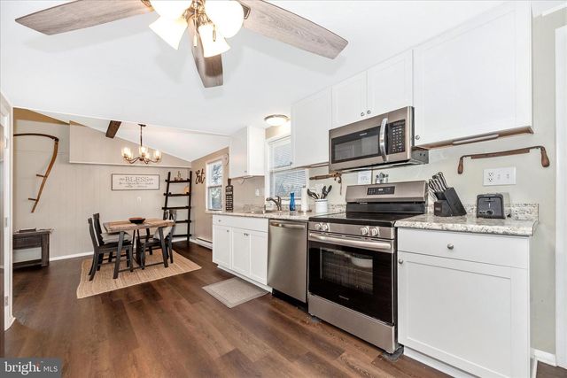 4706 WARNER DR, Manchester, MD 21102