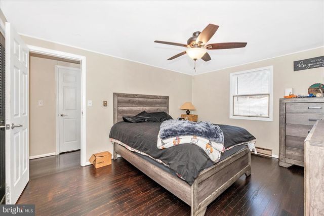 4706 WARNER DR, Manchester, MD 21102