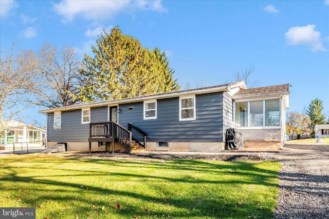 4706 WARNER DR, Manchester, MD 21102