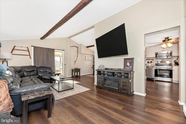 4706 WARNER DR, Manchester, MD 21102