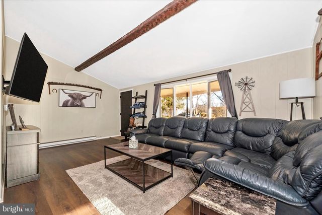 4706 WARNER DR, Manchester, MD 21102