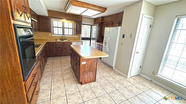 1500 Halbert Street, Killeen, TX 76541