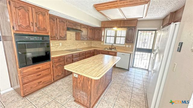 1500 Halbert Street, Killeen, TX 76541