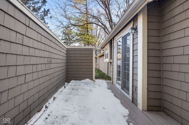 4694 Stansbury Lane, Indianapolis, IN 46254