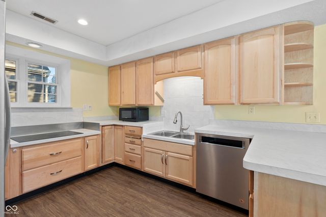 4694 Stansbury Lane, Indianapolis, IN 46254