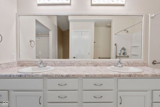 4694 Stansbury Lane, Indianapolis, IN 46254