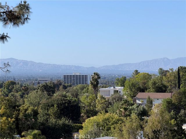 16529 Adlon Road, Encino, CA 91436
