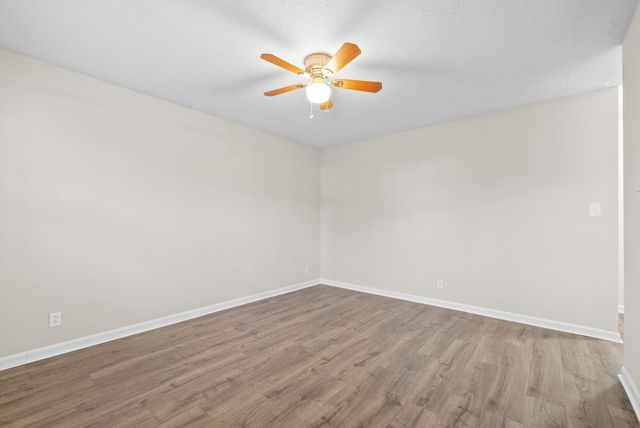 304 Chapel St Apt B, Clarksville, TN 37042
