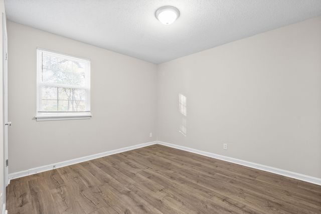 304 Chapel St Apt B, Clarksville, TN 37042